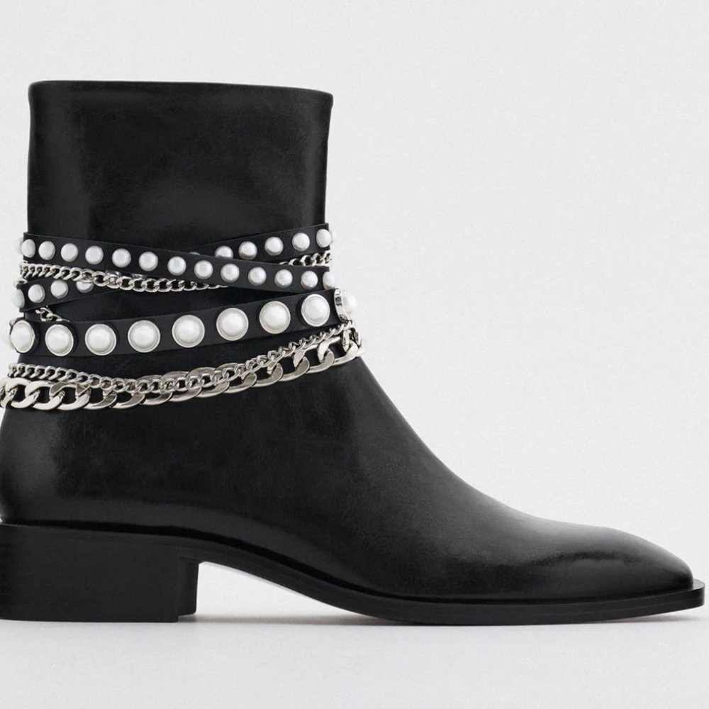 Zara- Low Heeled Pearl Chain Ankel Boot